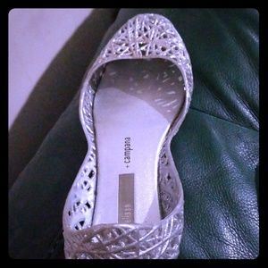 Size 8 silver flats